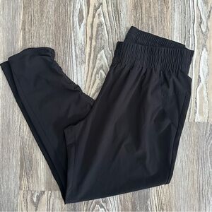 Women’s CALIA by Carrie Underwood Cinched ankle pants, size medium